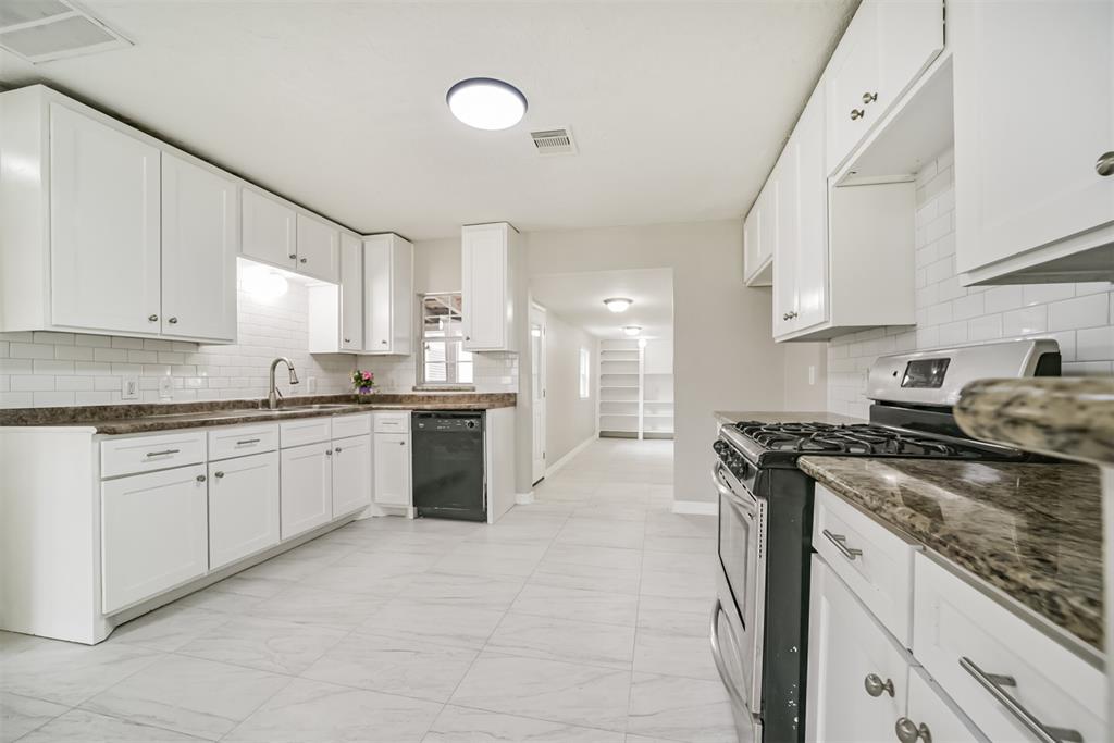 538 Pecan Drive, South Houston, Texas image 6