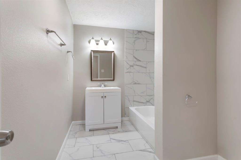 13210 Rockglen Street, Houston, Texas image 35