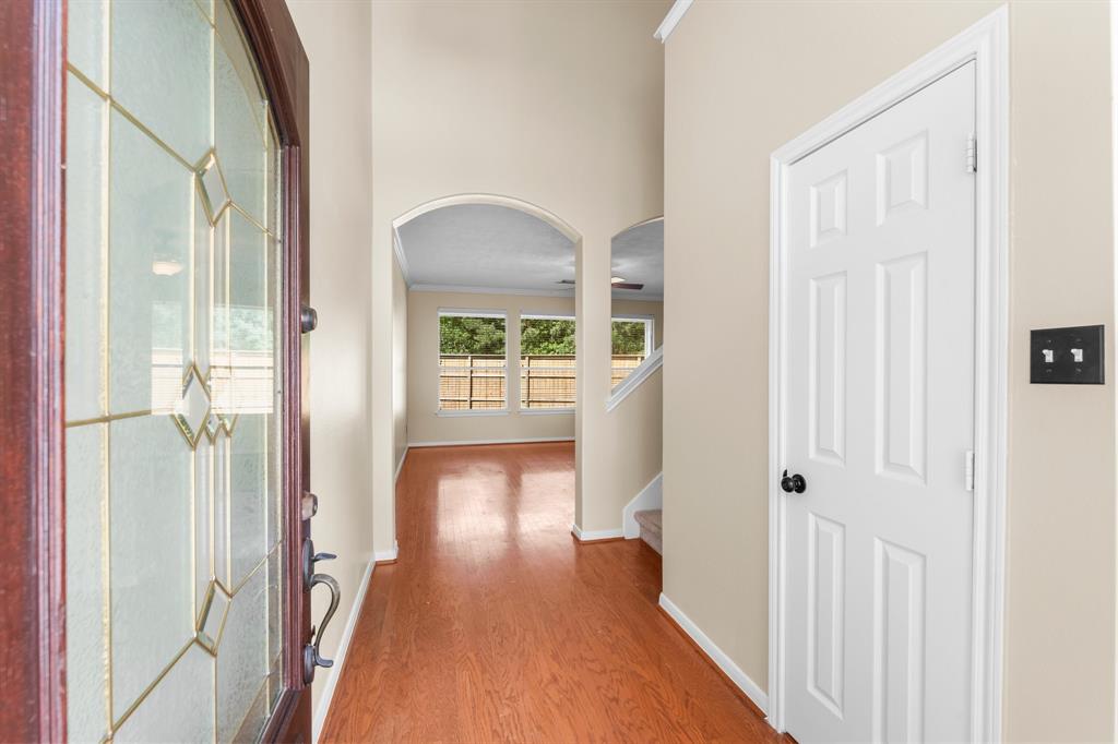 54 E Burberry Circle, The Woodlands, Texas image 3