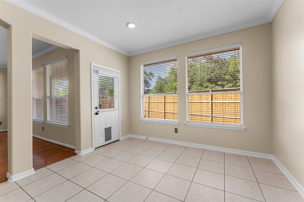 54 E Burberry Circle, The Woodlands, Texas image 10