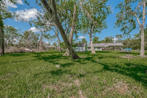 A home in Brazoria