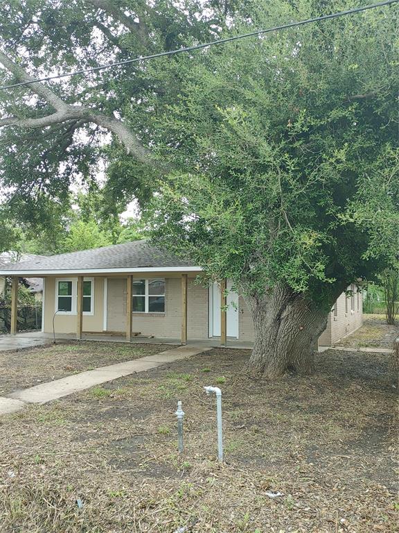 413 3rd Street, Van Vleck, Texas image 1