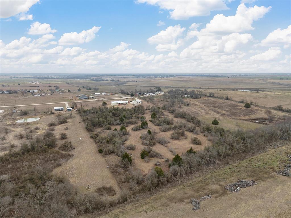 105 County Road 4025, Lott, Texas image 39