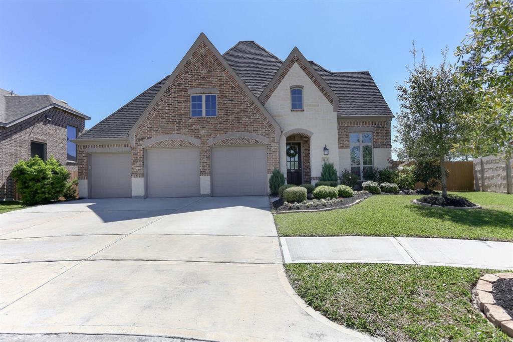 2823 Garrison Trail Lane, Spring, Texas image 1