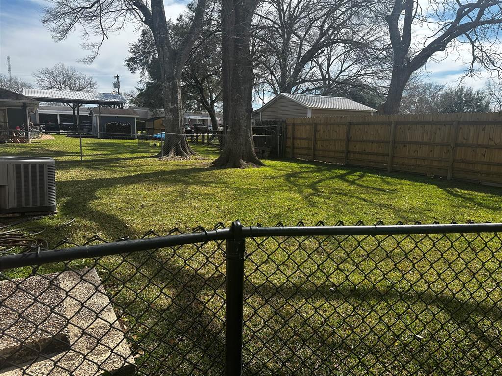 409 West Texas Street, Brazoria, Texas image 18