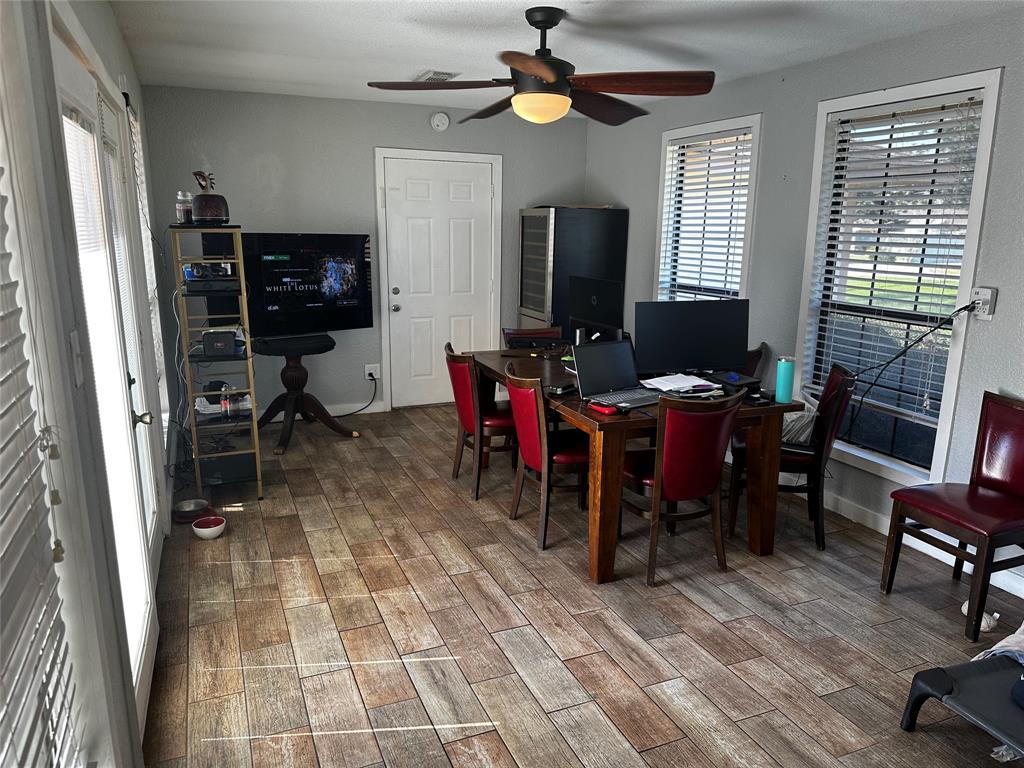 409 West Texas Street, Brazoria, Texas image 5