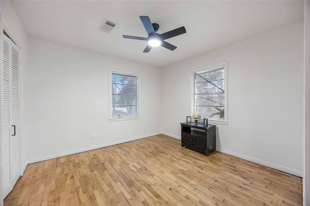 5030 Clover Street, Houston, Texas image 20