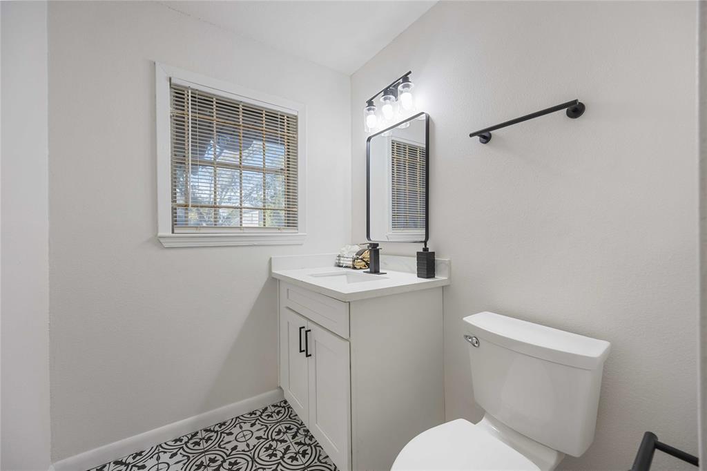 5030 Clover Street, Houston, Texas image 14