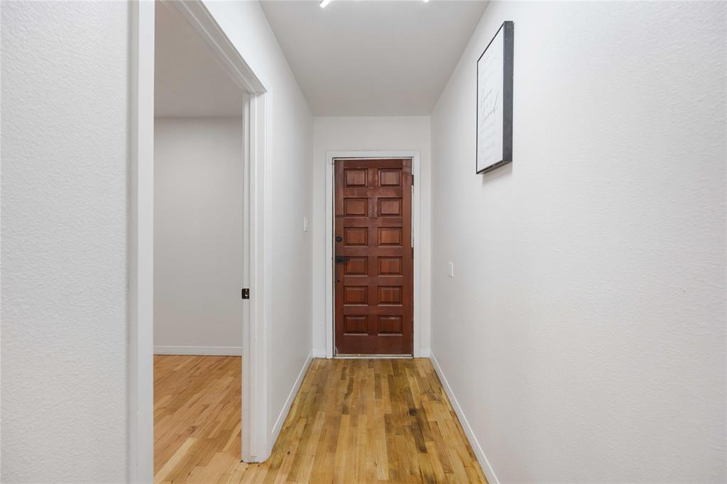 5030 Clover Street, Houston, Texas image 2