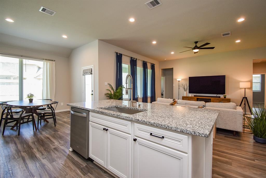 32010 Casa Linda Drive, Hockley, Texas image 18