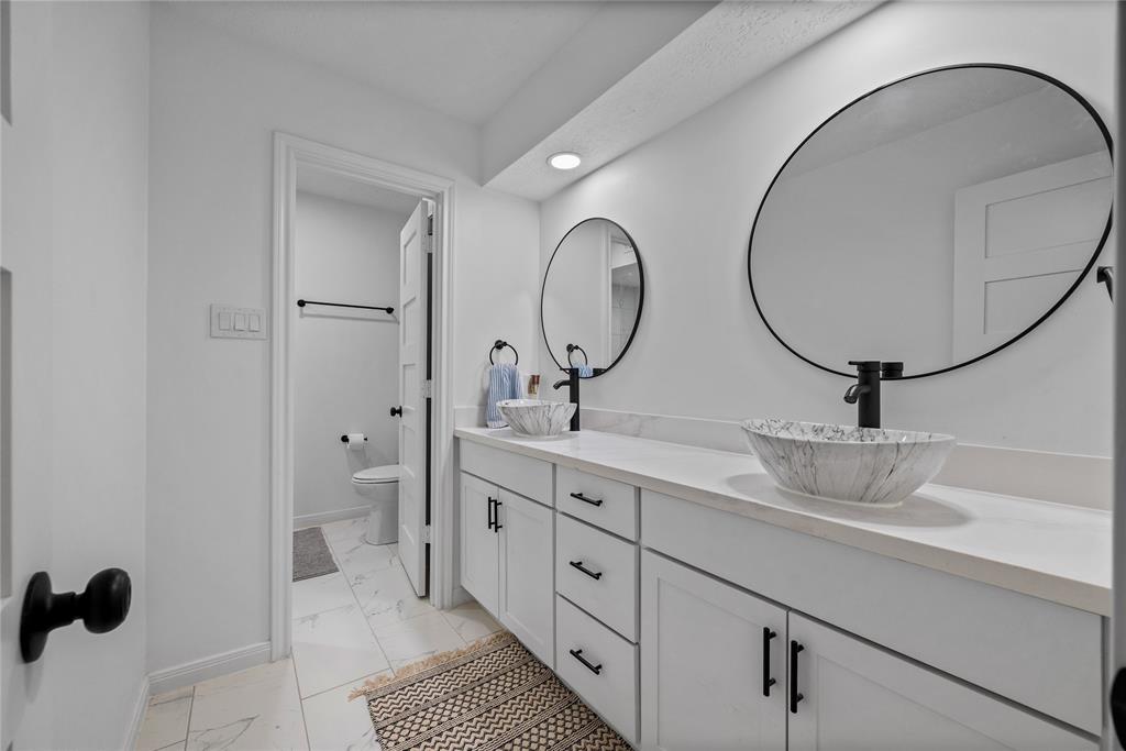 8519 Rebawood Drive, Humble, Texas image 37