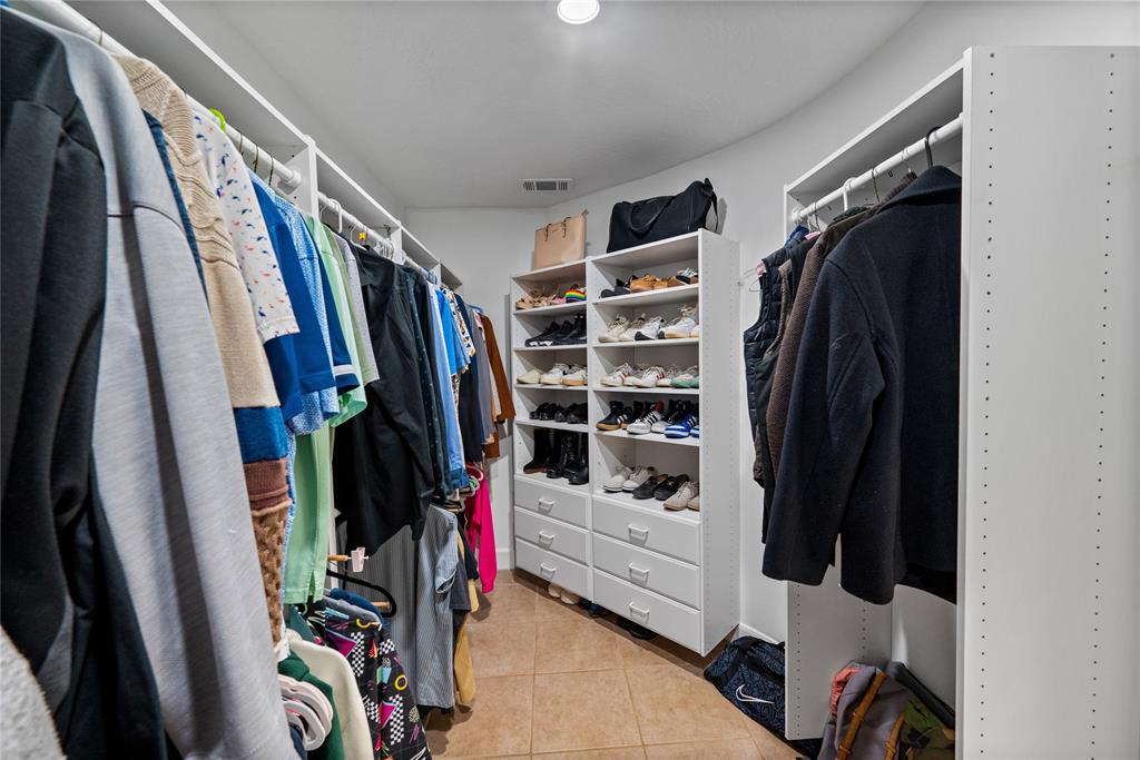 8519 Rebawood Drive, Humble, Texas image 32