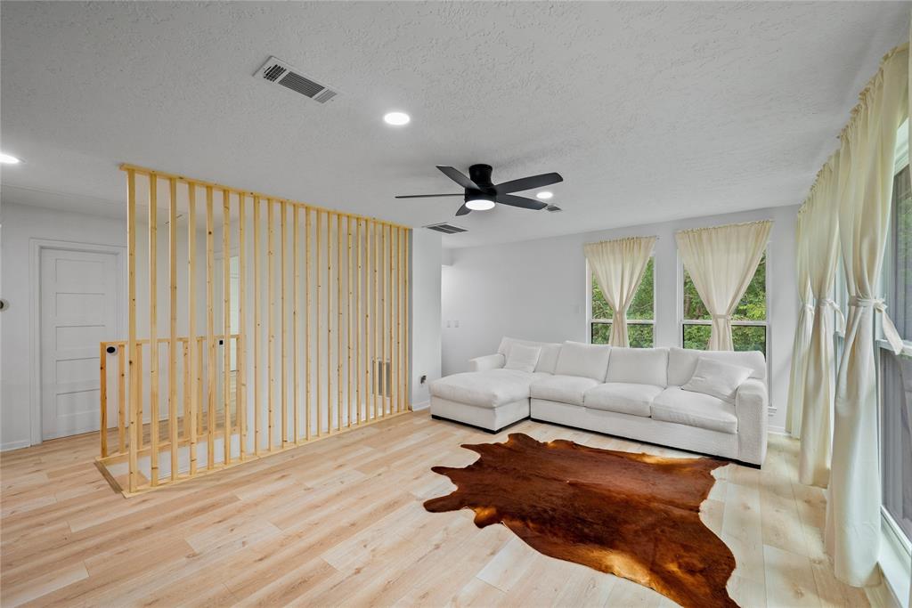 8519 Rebawood Drive, Humble, Texas image 36