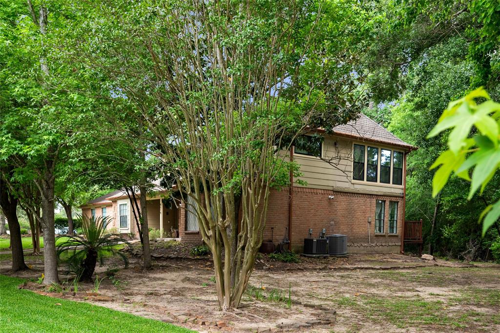 8519 Rebawood Drive, Humble, Texas image 6