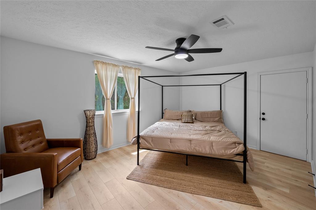 8519 Rebawood Drive, Humble, Texas image 39