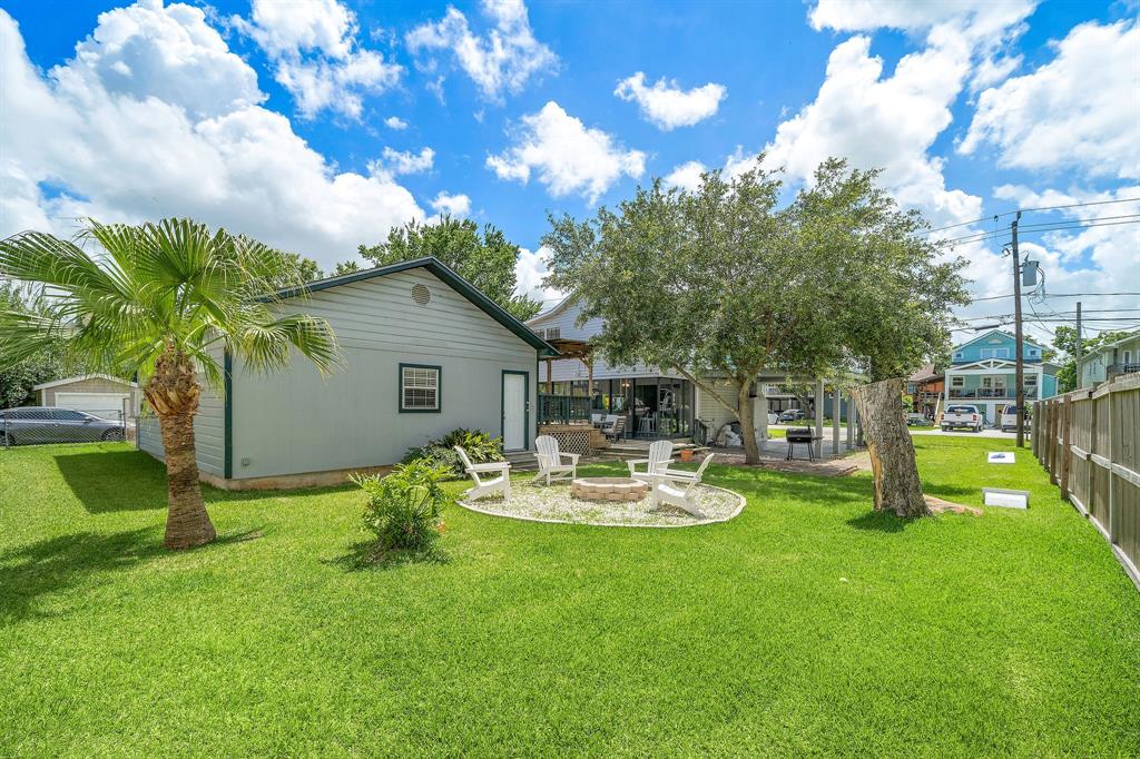 515 Clear Lake Road, Kemah, Texas image 4