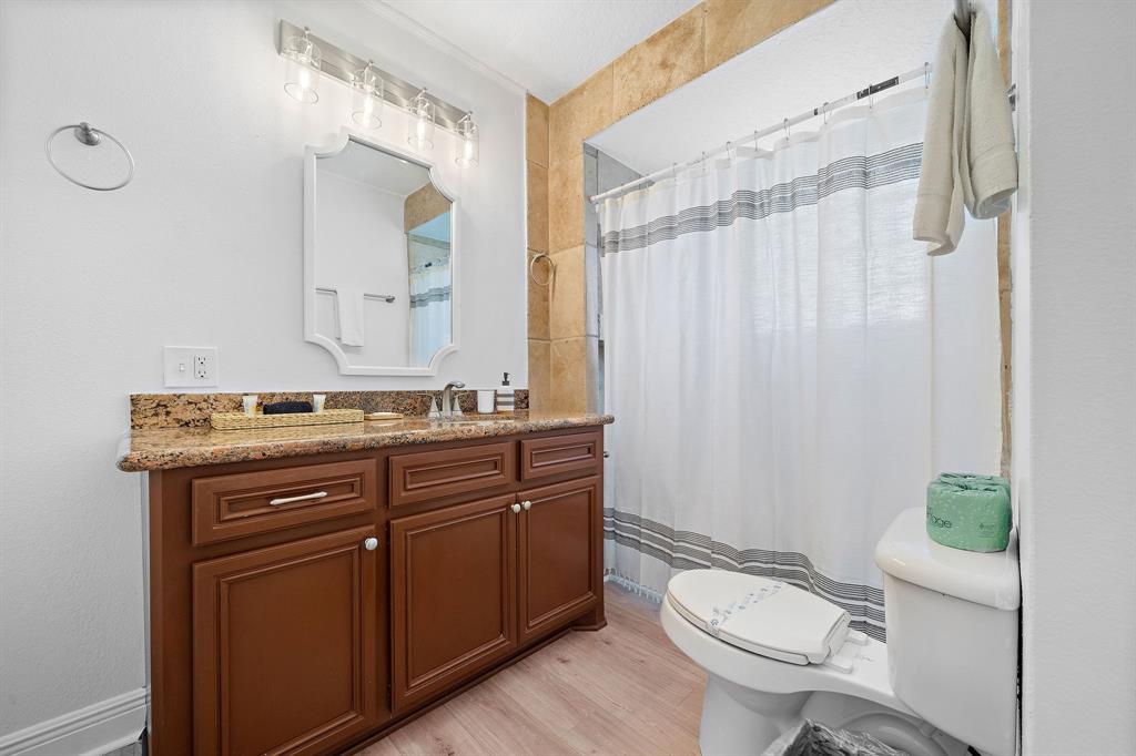 515 Clear Lake Road, Kemah, Texas image 32
