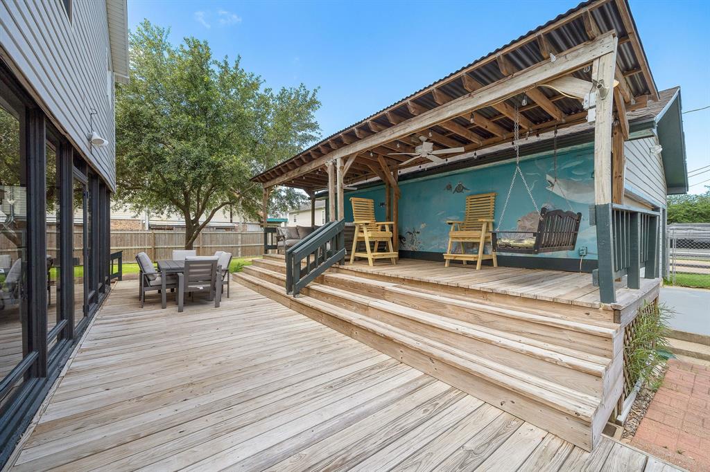 515 Clear Lake Road, Kemah, Texas image 5