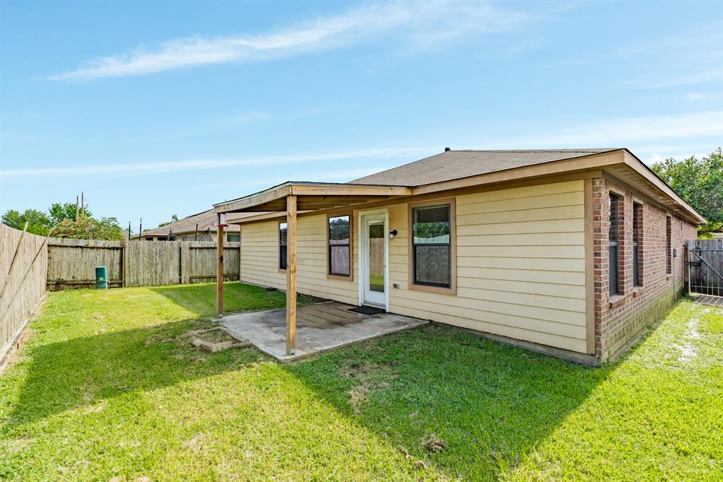 5206 La Rocco Way, Alvin, Texas image 22