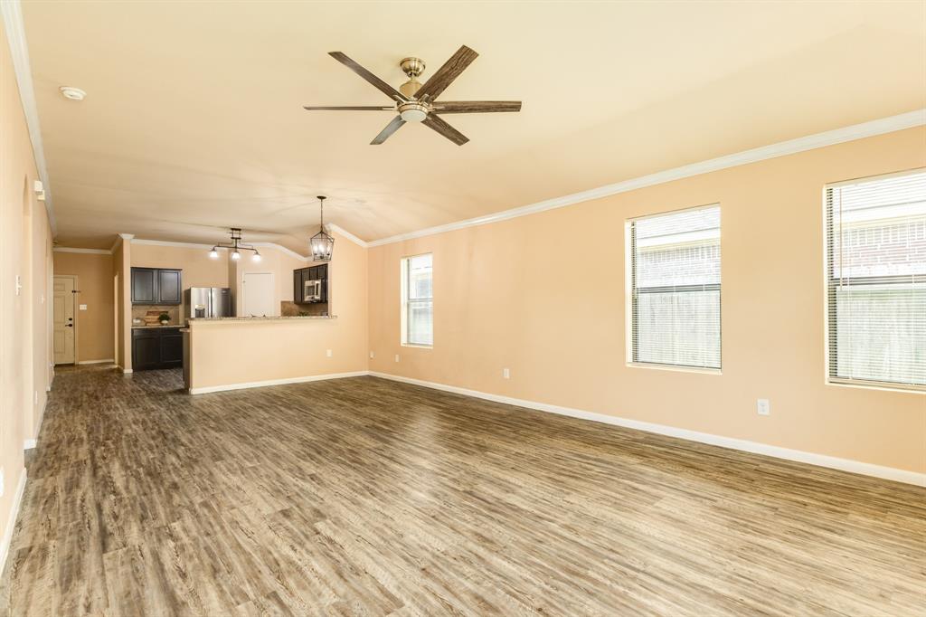 5206 La Rocco Way, Alvin, Texas image 5