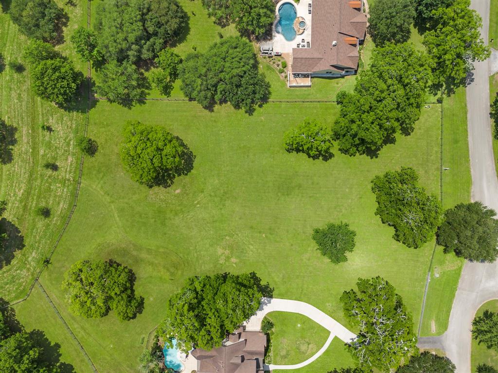 5326 Harris Woods Trace, Fulshear, Texas image 7