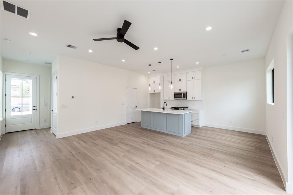 6135 Pacific Forest Drive, Houston, Texas image 4