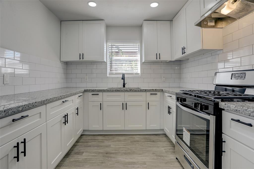 8902 Klondike Street, Houston, Texas image 4