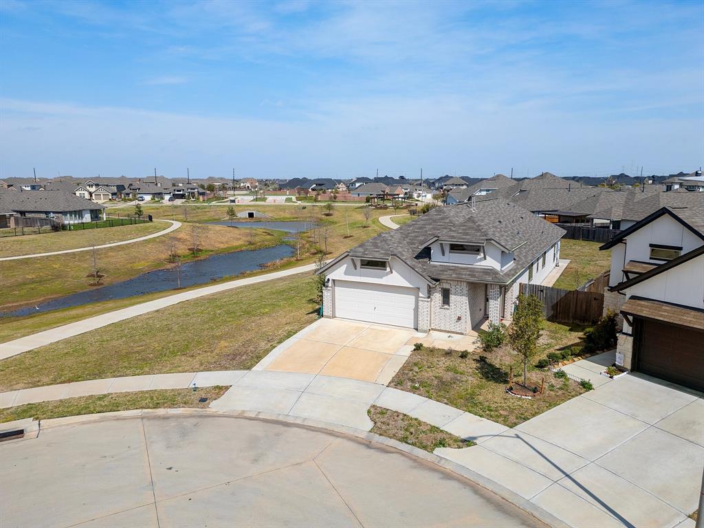 20103 Moonlight Falls Court, Richmond, Texas image 4