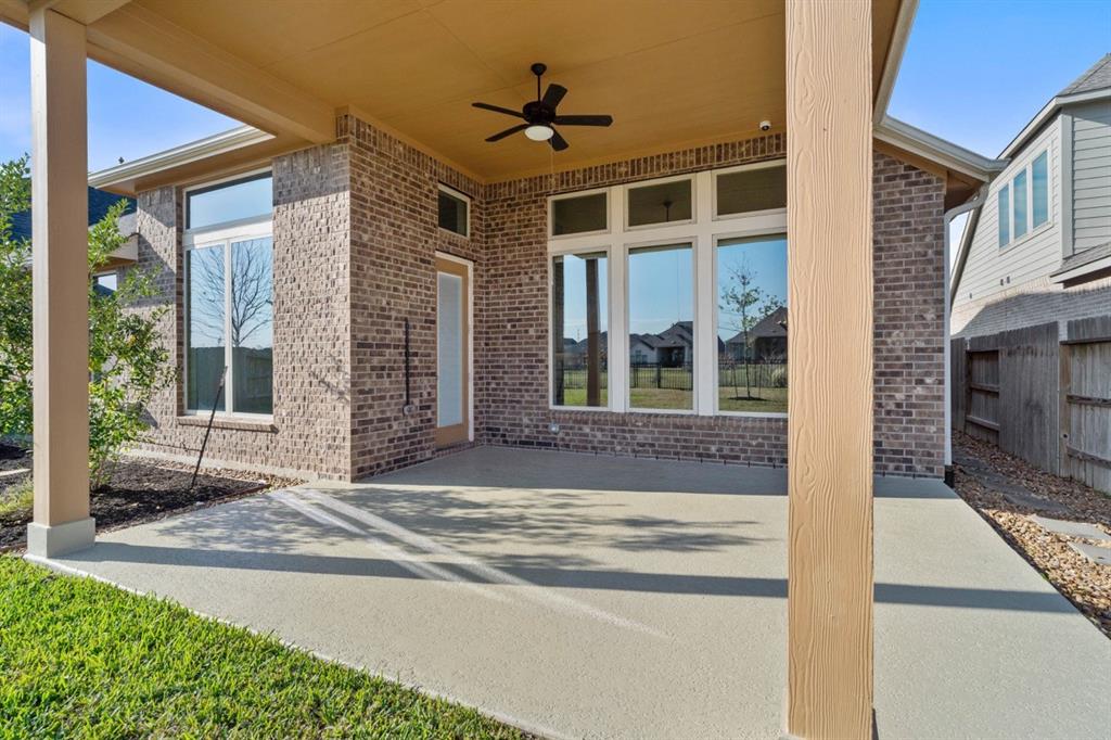 20134 Desert Foal Drive, Tomball, Texas image 34