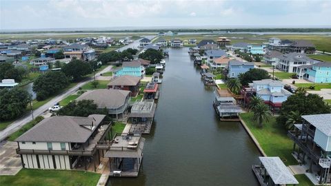 A home in Crystal Beach