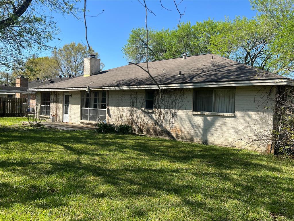 2013 Thompson Road, Richmond, Texas image 9