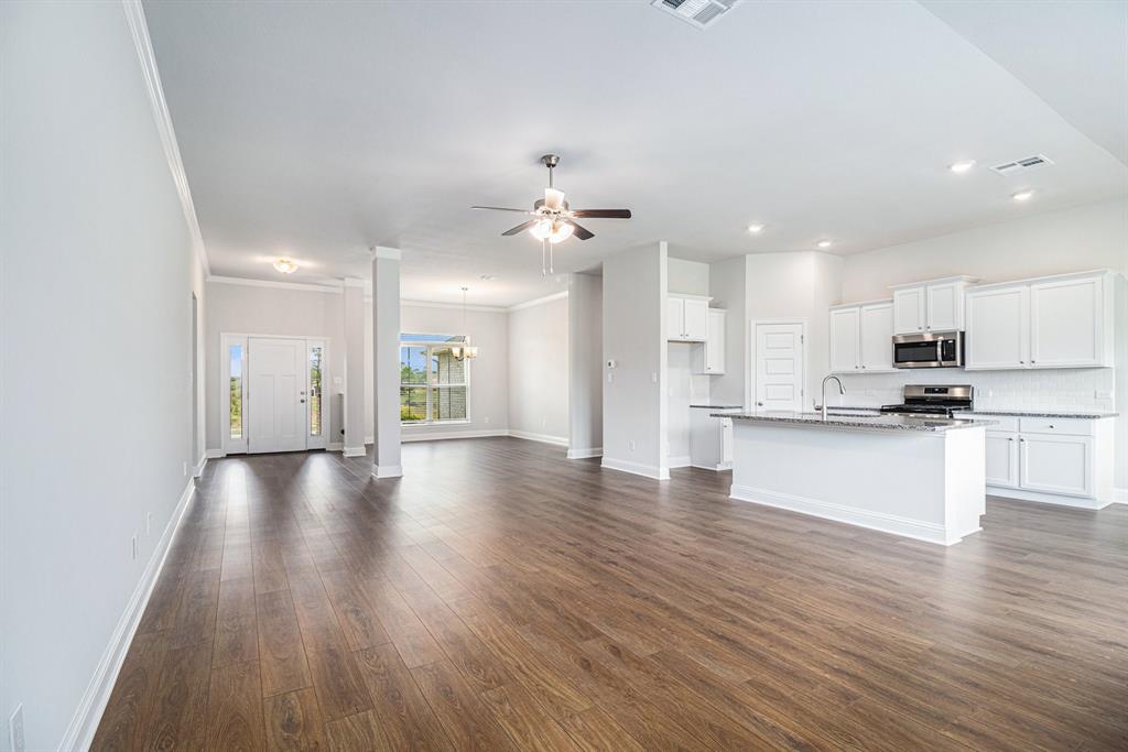 4329 Leslies Way