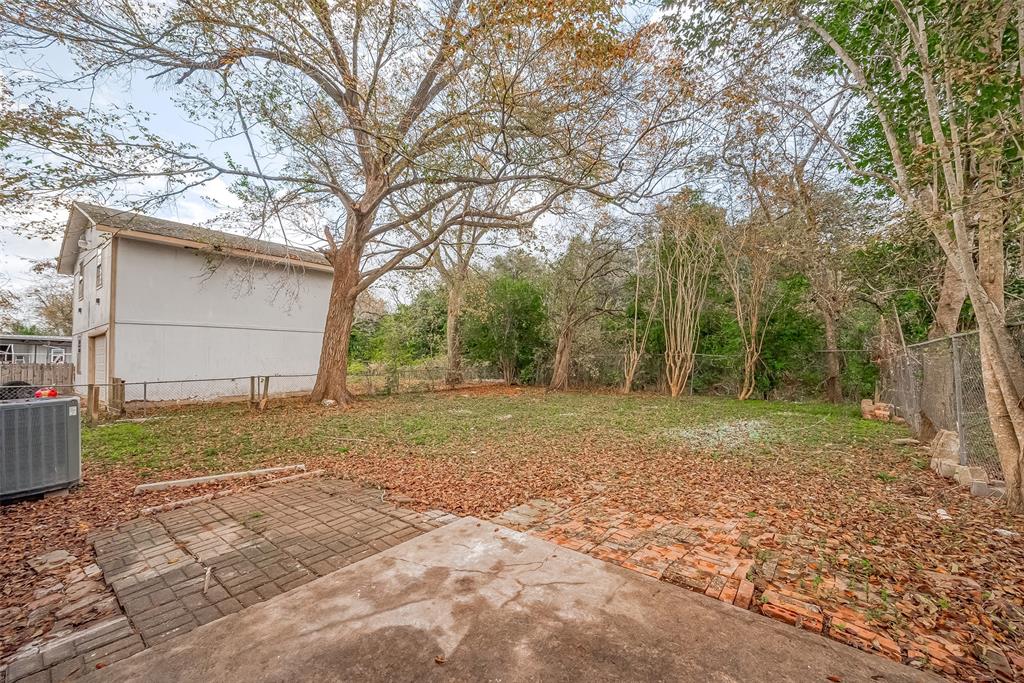 215 Wheaton Street, Richmond, Texas image 28