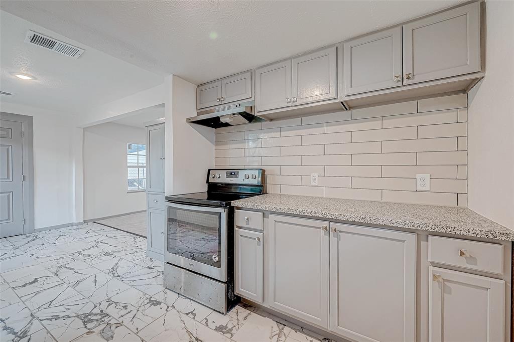215 Wheaton Street, Richmond, Texas image 21