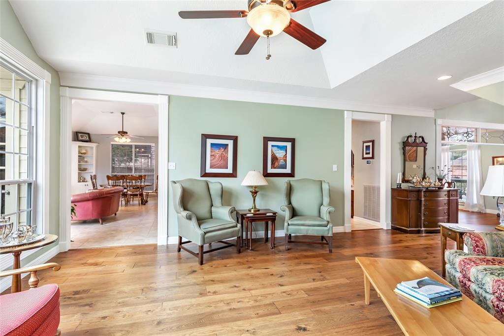 5918 Hidden Lakes Drive, Kingwood, Texas image 10