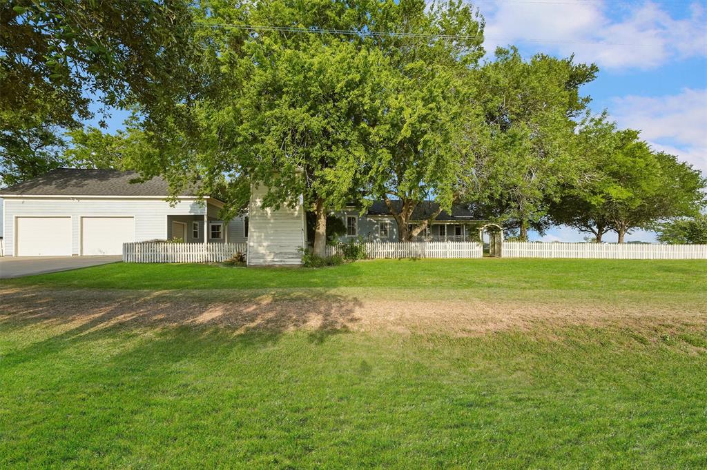 9058 Sam Houston Road, Brenham, Texas image 42