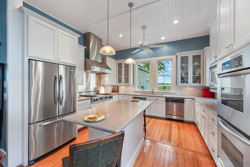9058 Sam Houston Road, Brenham, Texas image 14