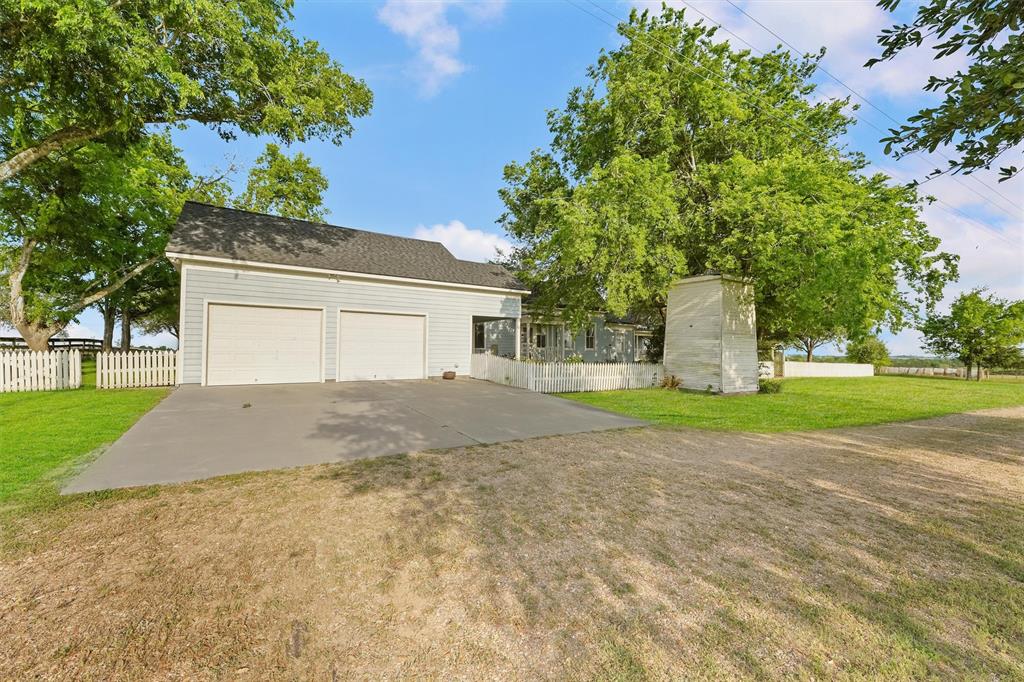 9058 Sam Houston Road, Brenham, Texas image 43