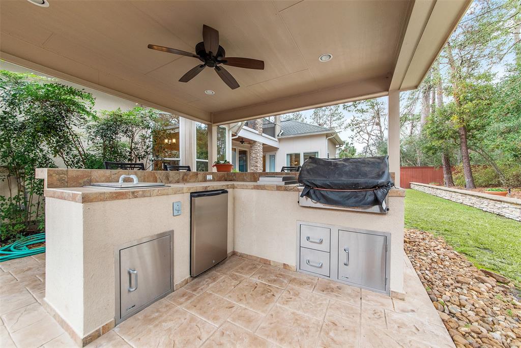 1227 Eversham Way, Kingwood, Texas image 11