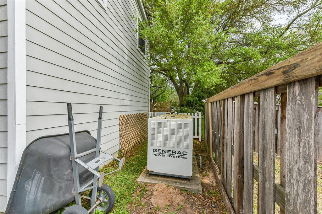 9818 Twin Shores Drive, Willis, Texas image 46