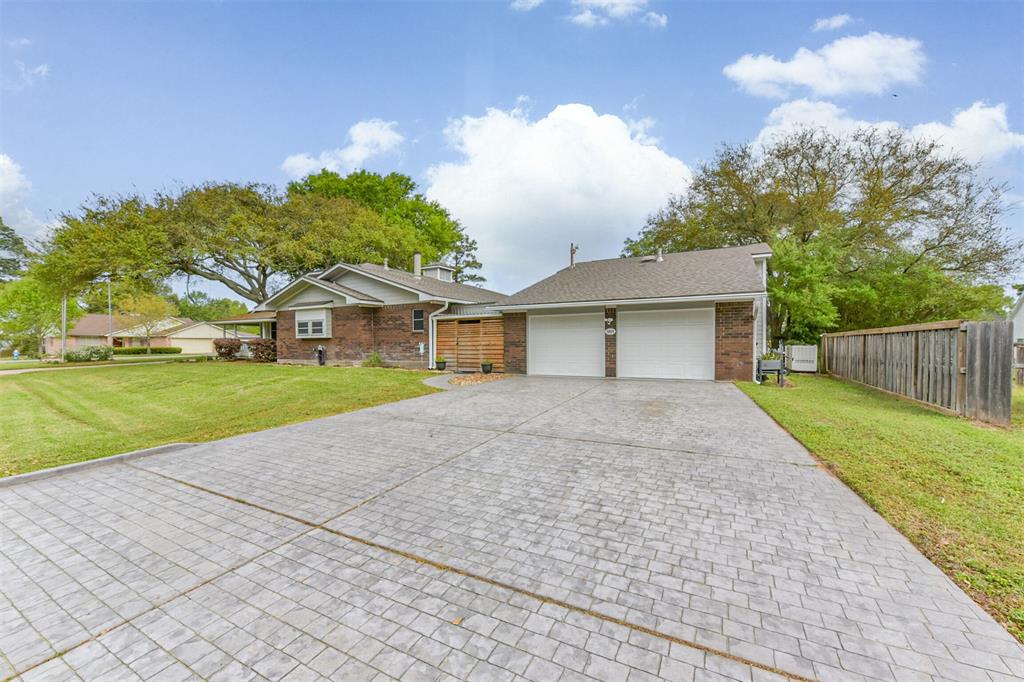 9818 Twin Shores Drive, Willis, Texas image 47
