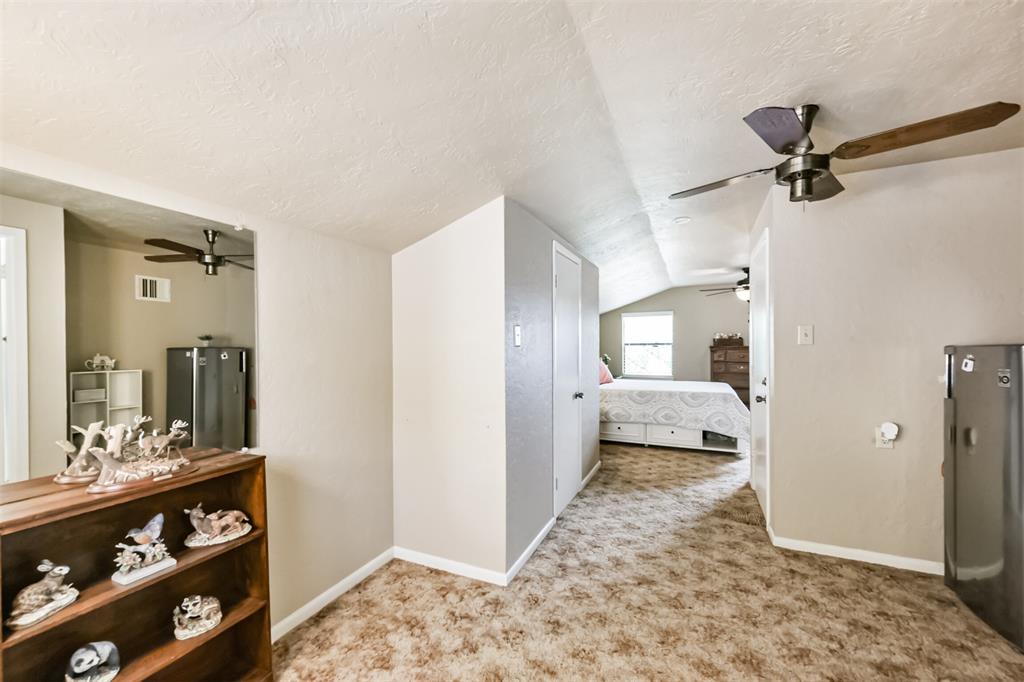 9818 Twin Shores Drive, Willis, Texas image 36