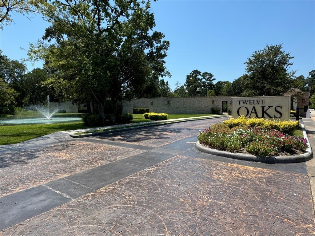 11827 Tara Plantation Drive, Tomball, Texas image 3