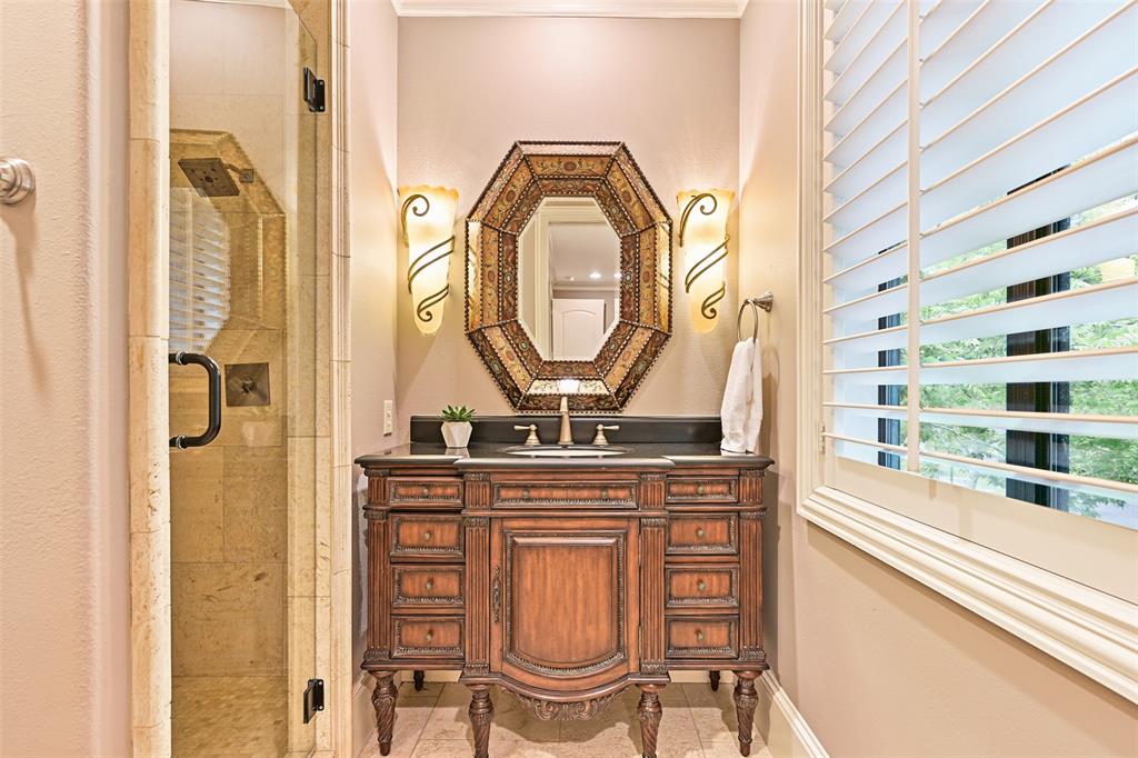 2412 Airline Drive, Friendswood, Texas image 32