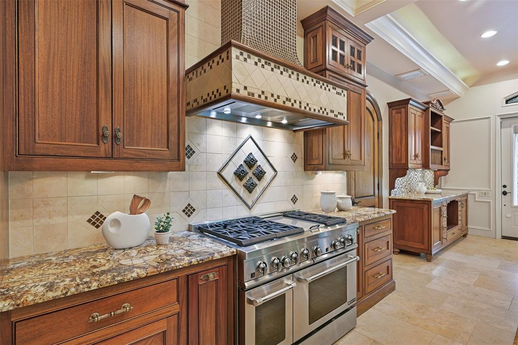 2412 Airline Drive, Friendswood, Texas image 21