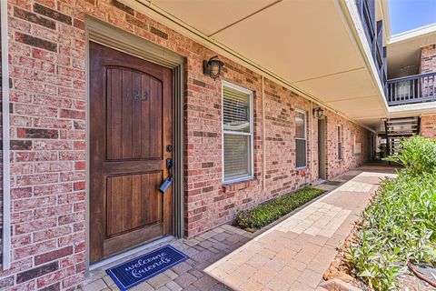 Photo of 402 Postoffice #123, Galveston, TX 77550 (MLS # 69380083)