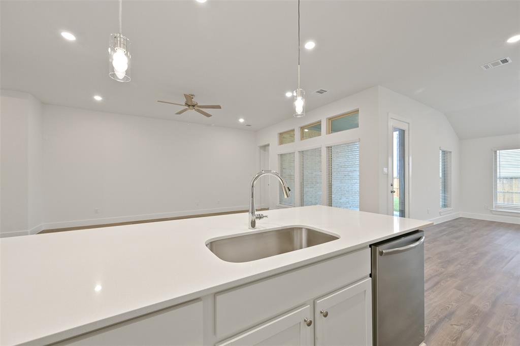 1541 Apache Heights Drive, Dayton, Texas image 14