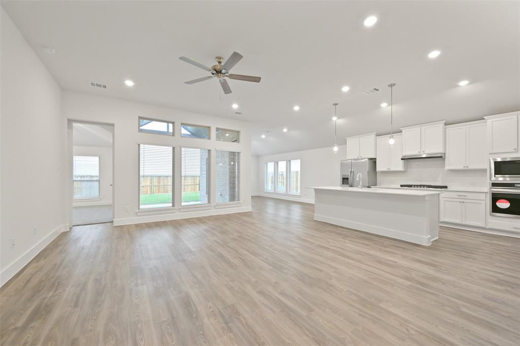 1541 Apache Heights Drive, Dayton, Texas image 5
