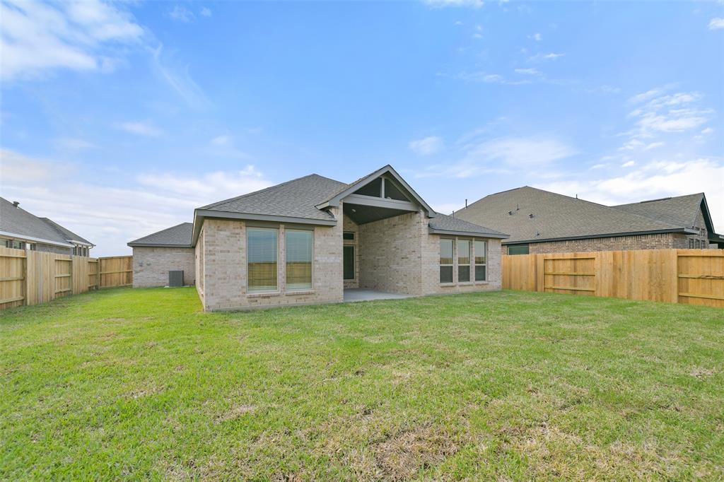 1541 Apache Heights Drive, Dayton, Texas image 33