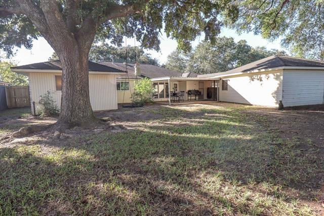 1080 Stacewood Drive, Beaumont, Texas image 31